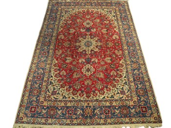 6.8 x 9.11 Isfahan J483