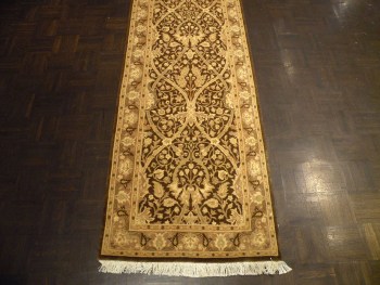 2.6 x 8.4 Pak Tabriz M568-24