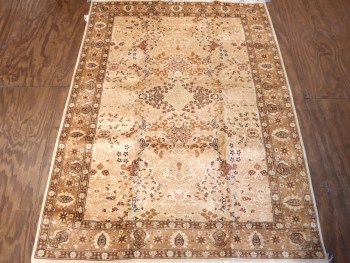 4.8 x 6.6 Pak Tabriz M583-24